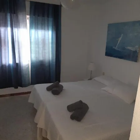 Precioso Frontal Al Mar Apartment *