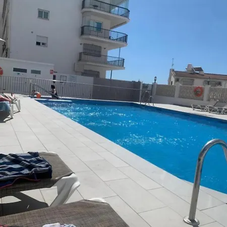 Precioso Frontal Al Mar Apartment *